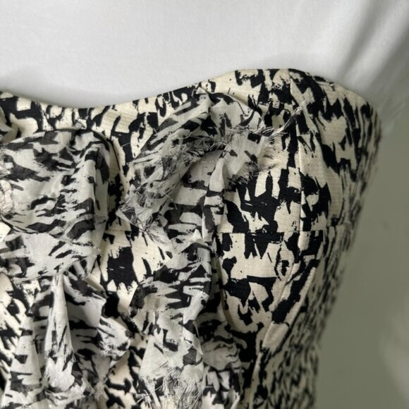 Cynthia Steffe Women's Black White Ruffle Mini Strapless Dress Size 2 - Picture 5 of 16
